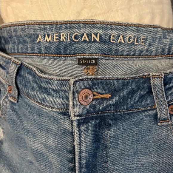 American Eagle Stretch Ripped Mom Jeans - Picture 3 of 4